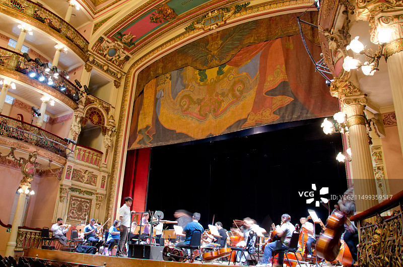 巴西马瑙斯亚马逊：马瑙斯歌剧院（建于1882年，新古典主义风格，国家历史地标）图片素材