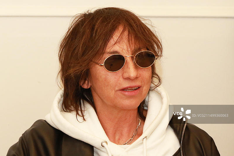 吉安娜·纳尼尼，意大利创作型歌手和音乐家图片素材