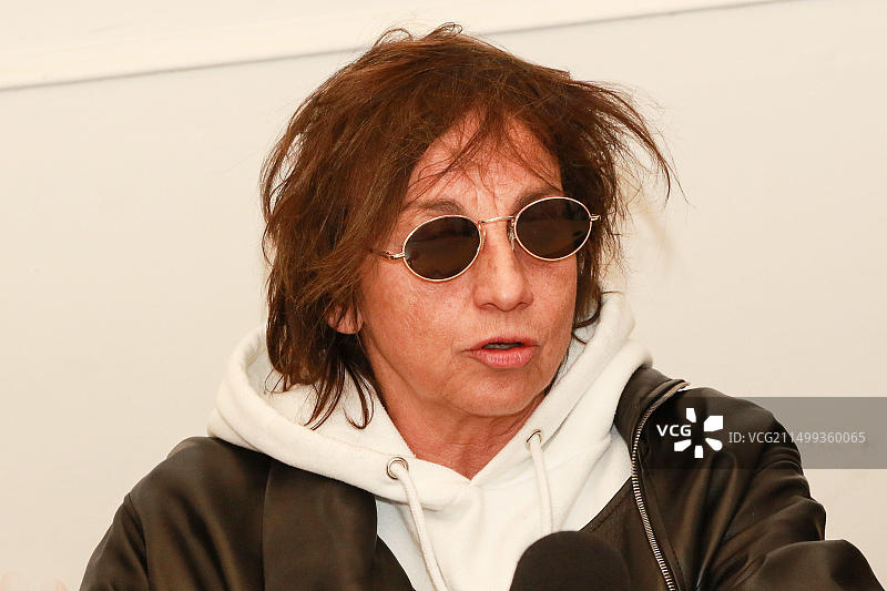 吉安娜·纳尼尼，意大利创作型歌手和音乐家图片素材