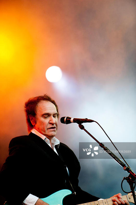 2009年8月9日，比利时洛克伦音乐节上的英国摇滚音乐家雷·戴维斯图片素材