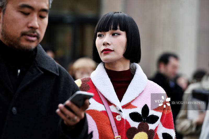 巴黎时装周MIUMIU秀场外 (2017-2018秋冬季)图片素材