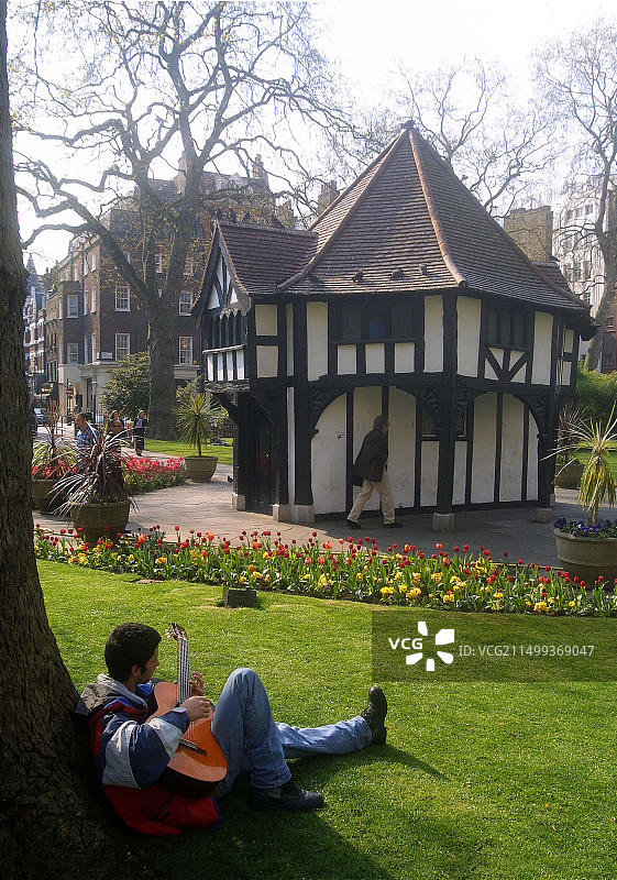 午餐时间的Soho广场图片素材