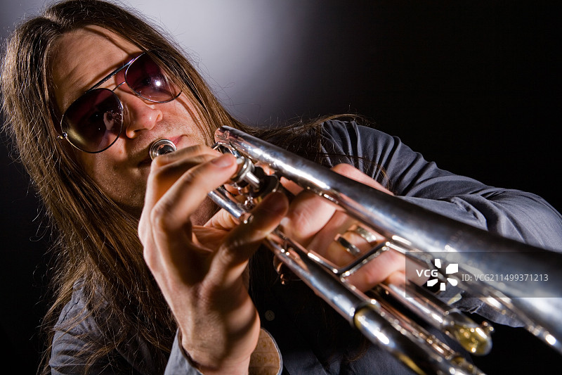 小号演奏者图片素材