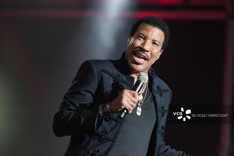 莱昂纳尔·里奇在英国亨利音乐节上表演图片素材