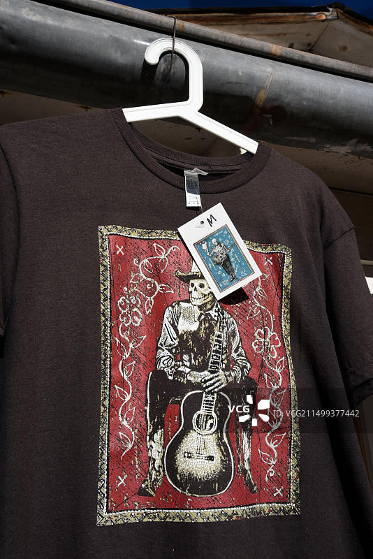 英国摇滚音乐家Jon Langford设计的T恤图片素材