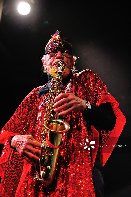 太阳拉乐团：爵士音乐演奏图片素材