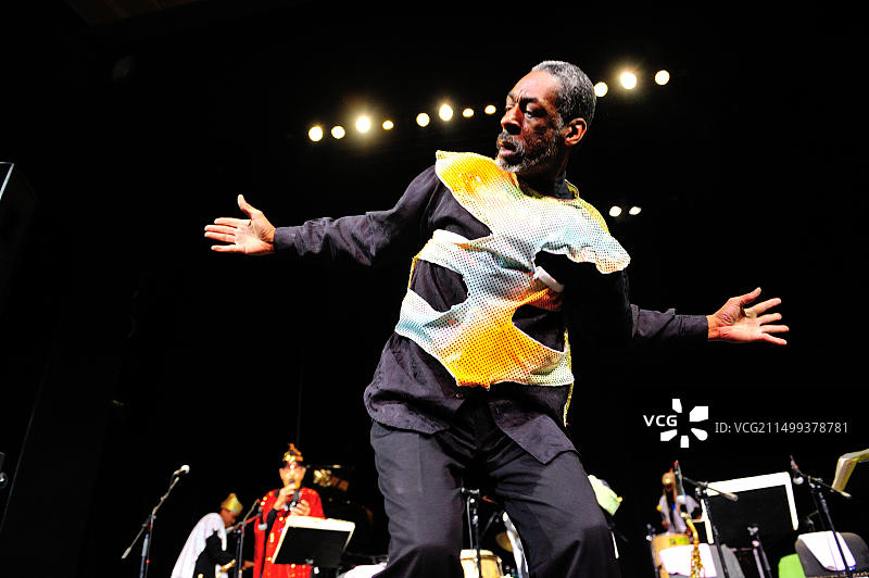 太阳拉乐团：爵士音乐演奏图片素材