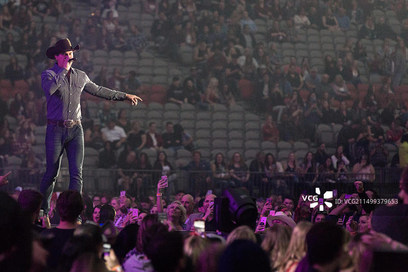 乡村音乐家Jon Pardi在BC体育场演出（温哥华，加拿大，2018年10月13日）图片素材