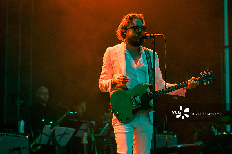 音乐家Father John Misty在温哥华斯坦利公园Skookum音乐节上表演，2018年9月7日图片素材