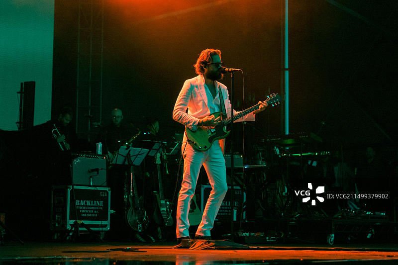 音乐家Father John Misty在温哥华斯坦利公园Skookum音乐节上表演,2018年9月7日图片素材