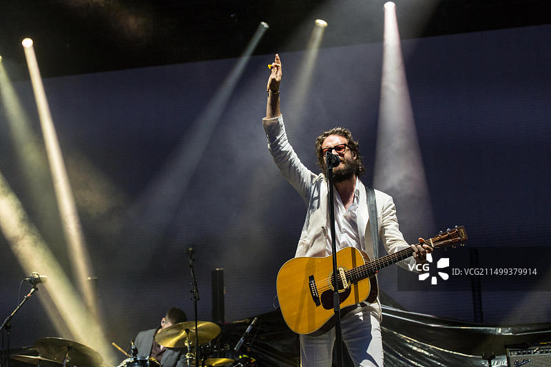 音乐家Father John Misty在温哥华斯坦利公园Skookum音乐节上表演,2018年9月7日图片素材