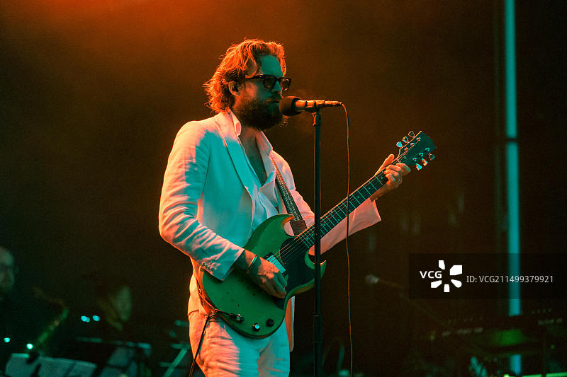 音乐家Father John Misty在温哥华斯坦利公园Skookum音乐节上表演,2018年9月7日图片素材