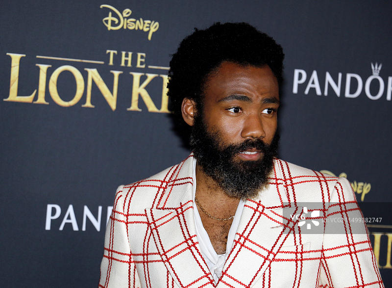 2019年7月9日，唐纳德·格洛弗在美国好莱坞杜比剧院举行的《狮子王》世界首映式上图片素材