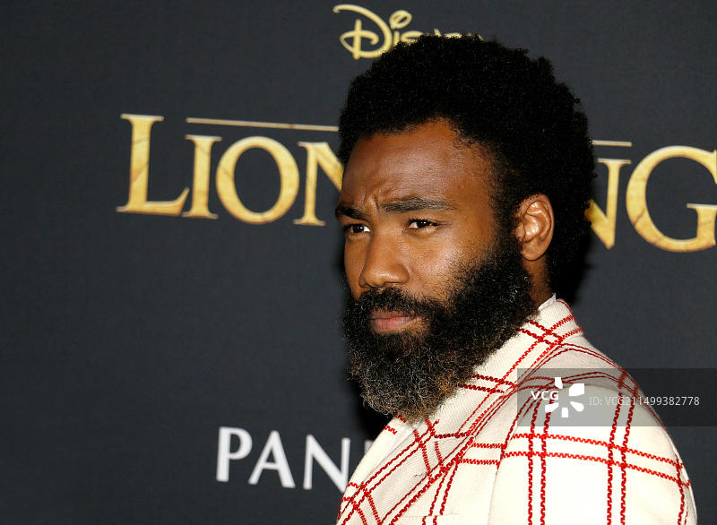 2019年7月9日，唐纳德·格洛弗在美国好莱坞杜比剧院举行的《狮子王》世界首映式上图片素材