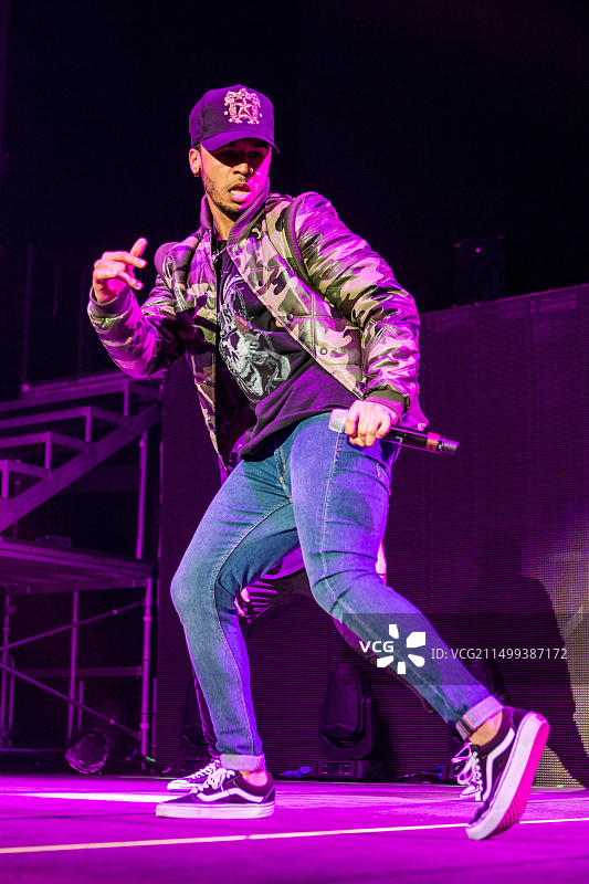 阿斯顿·梅里戈尔德在曼彻斯特竞技场为杰森·德鲁罗助阵图片素材