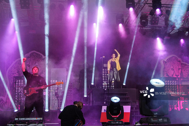 德国基尔：Frida Gold乐队在2014基尔周NDR 2舞台上表演图片素材