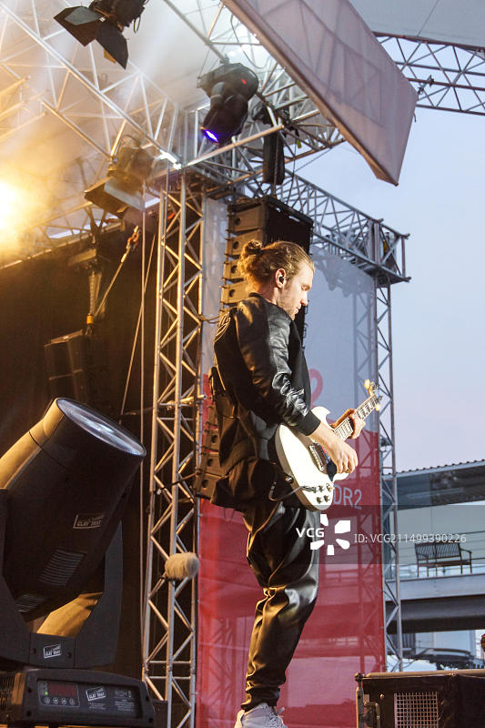 德国基尔：Frida Gold乐队在2014基尔周NDR 2舞台上表演图片素材