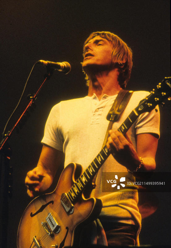 PAUL WELLER英国摇滚音乐家，约1997年图片素材