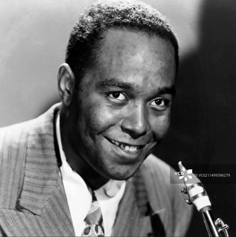 查理·帕克（1920-1955）美国爵士音乐家，约1945年图片素材