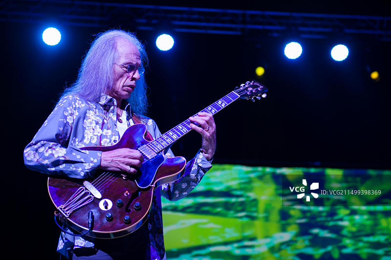 英国前卫摇滚乐队Yes的史蒂夫·豪在克莱德礼堂演出图片素材