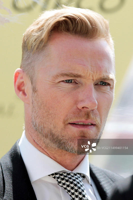 英国雅士谷音乐家罗南·基廷图片素材