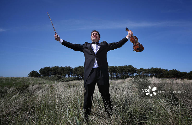 音乐家索伦·弗格森和伊尔马雷小提琴图片素材