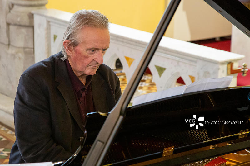 著名爱尔兰音乐家米歇尔·Ó·苏利文图片素材