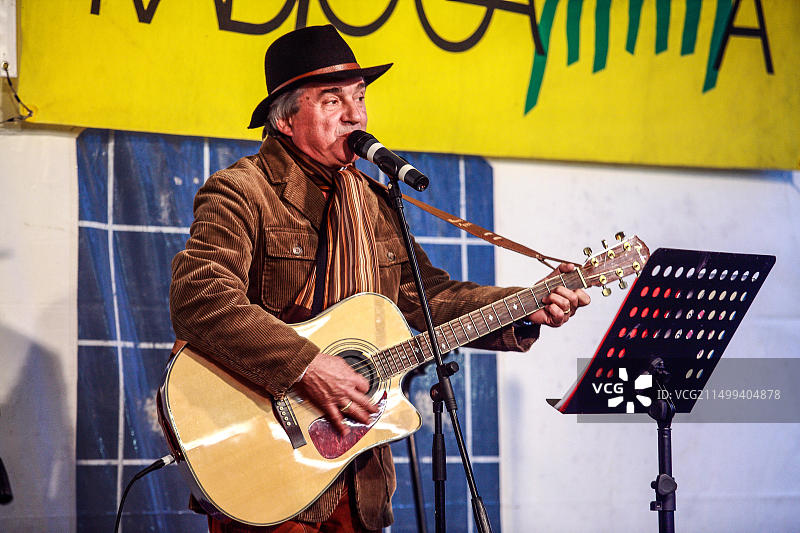 意大利艾米利亚-罗马涅圣阿尔坎杰洛圣马蒂诺集市说书人节图片素材