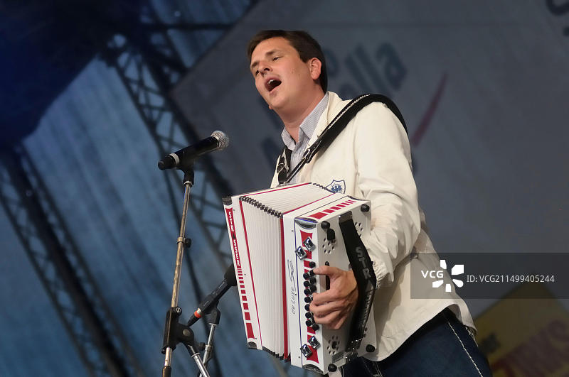 奥地利流行音乐家Marc Pircher在维也纳多瑙河岛音乐节演出图片素材