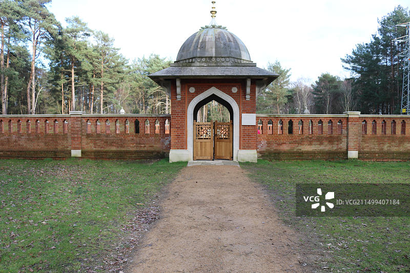 位于萨里郡沃金的穆斯林战争公墓和和平花园，在音乐家保罗·韦勒（The Jam乐队成员）的帮助下修复图片素材