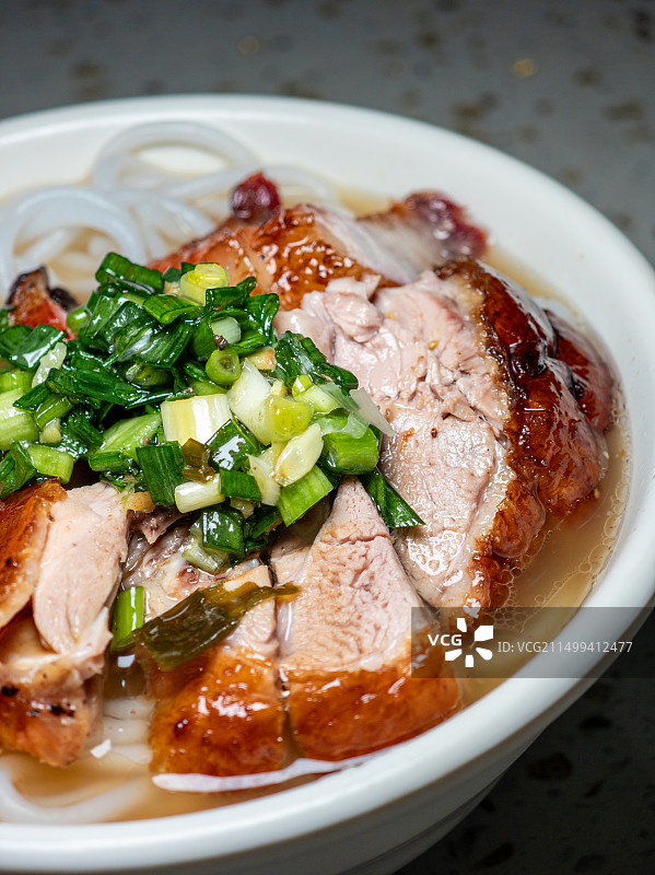 东莞特色美食叉烧烧鹅濑粉图片素材