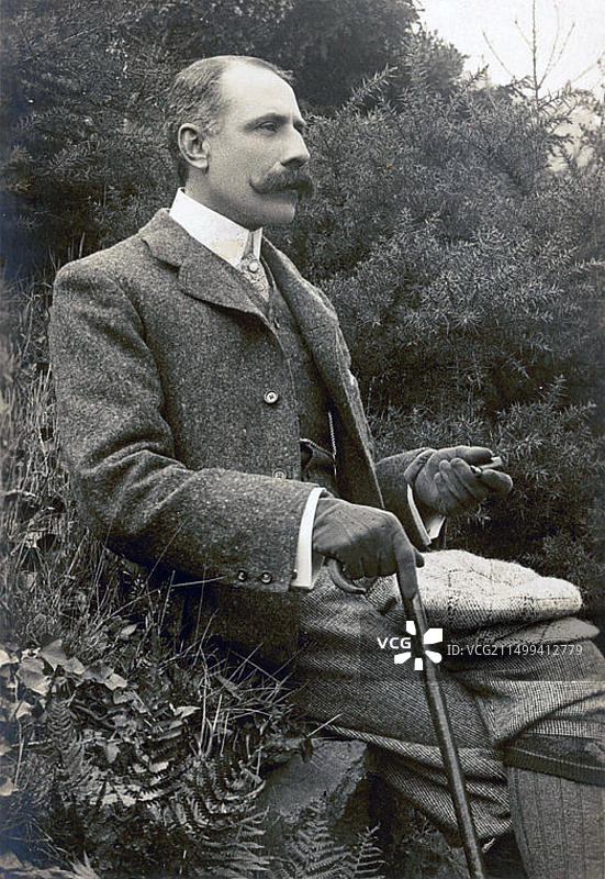 爱德华·埃尔加 (1857-1934) 英国作曲家，约1900年图片素材