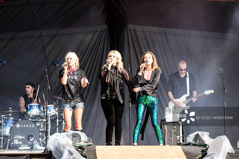 Bananarama乐队在海德公园的英国夏令时音乐节上表演图片素材