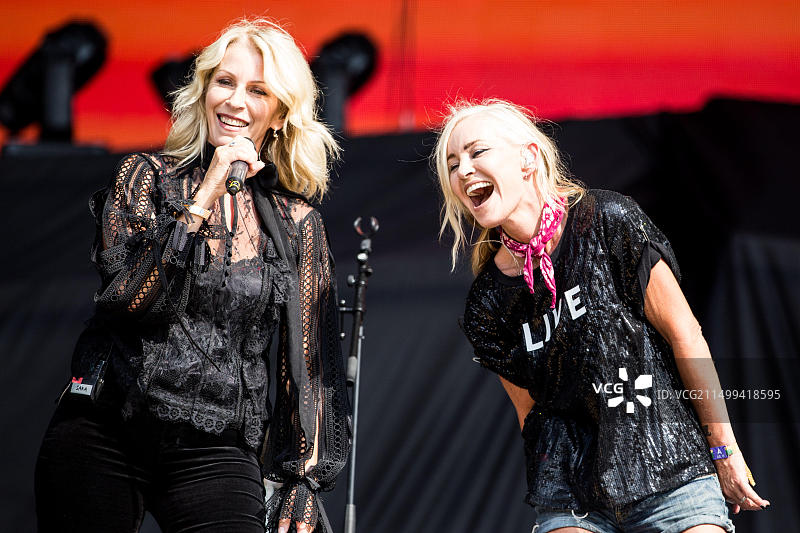 Bananarama乐队在海德公园的英国夏令时音乐节上表演图片素材