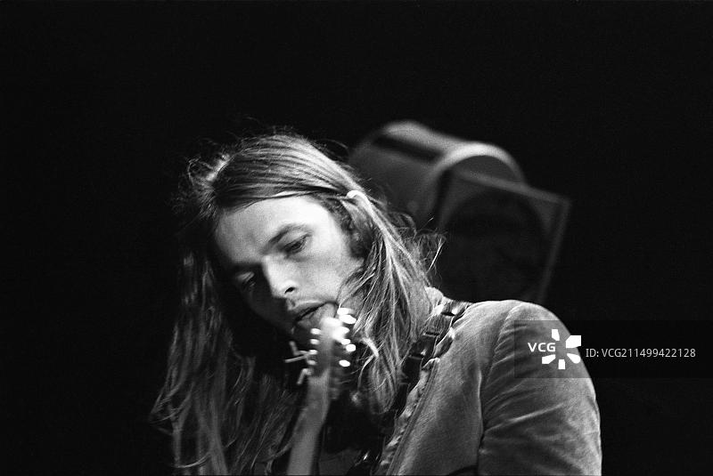 法国/法兰西岛(大区)/巴黎——1970年1月23日，平克·弗洛伊德在巴黎香榭丽舍剧院的音乐会图片素材