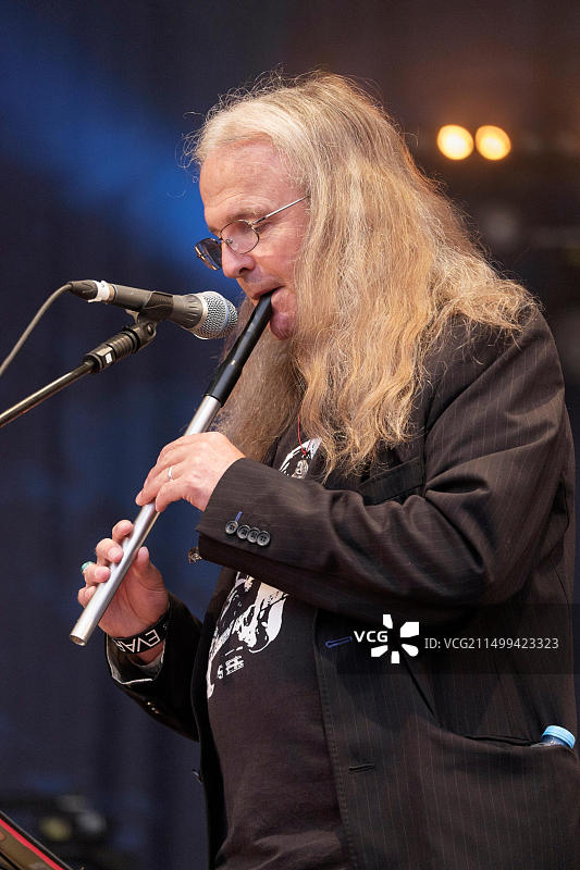 英国班伯里克罗普雷迪音乐节上的克里斯·莱斯利图片素材