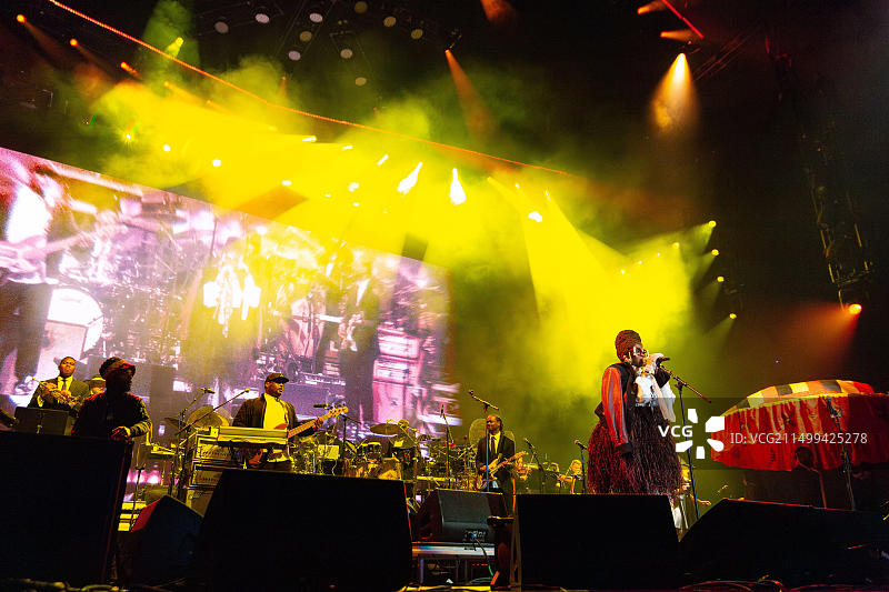 美国音乐家劳伦·希尔演出图片素材