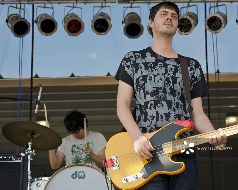 鹿猎人乐队贝斯手Josh Fauver图片素材