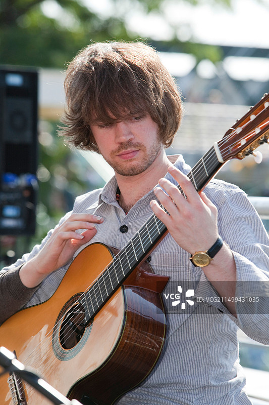 伦敦街头表演的市长节奏压轴，德克兰·萨帕拉图片素材