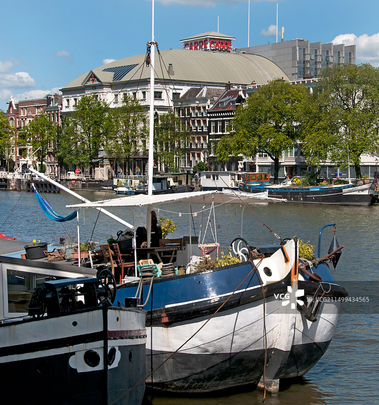 阿姆斯特丹阿姆斯特尔河畔的皇家卡雷剧院（新文艺复兴剧院）图片素材