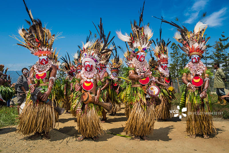 巴布亚新几内亚西部高地省瓦吉山谷哈根山区,哈根表演节,来自哈根山区的辛辛团体,梅尔帕部落妇女图片素材