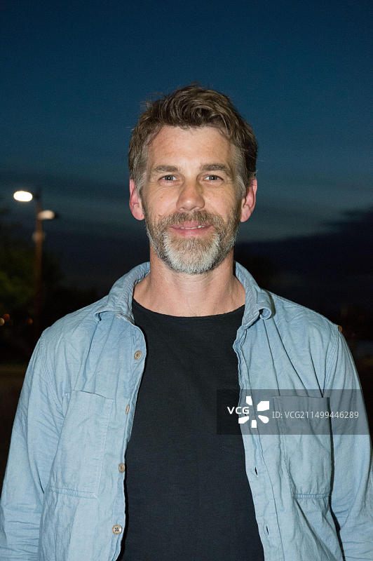 礁乐队鼓手多米尼克·格林史密斯在BBC苏格兰格拉斯哥的演出，2018年5月16日图片素材