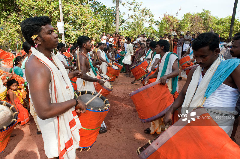 大宝森节；演奏乐器的音乐家；喀拉拉邦；印度；亚洲图片素材