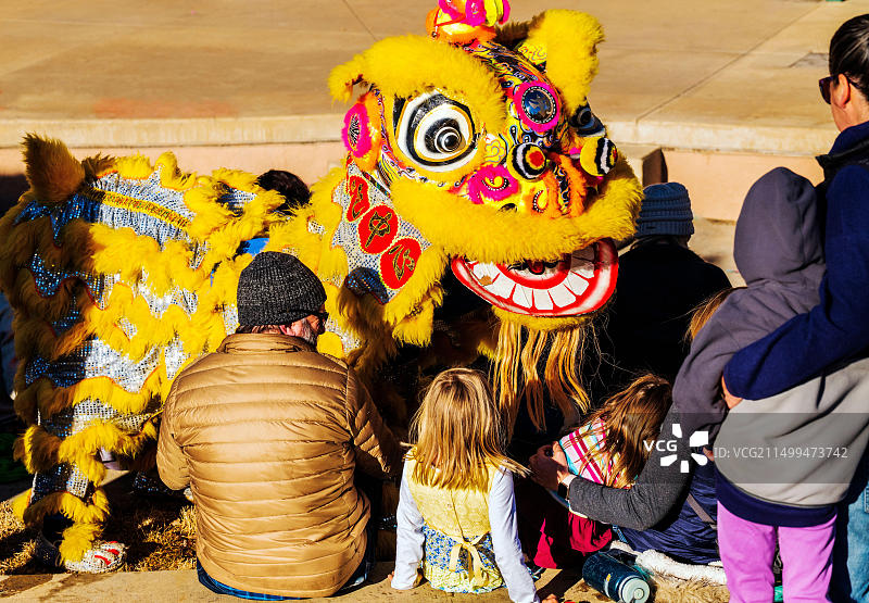 在科罗拉多州萨利达举行的亚洲新年节日表演图片素材
