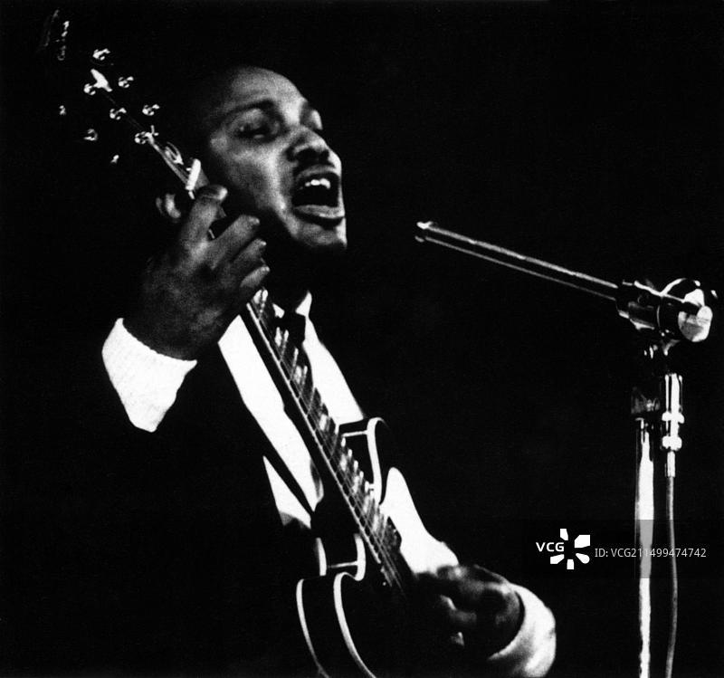 奥蒂斯·拉什，美国蓝调音乐家图片素材