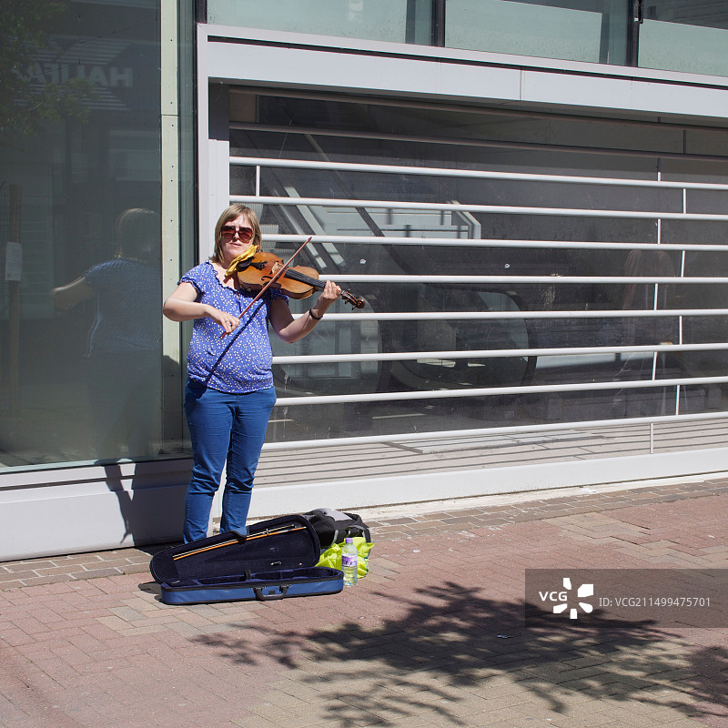 奥特林厄姆街头艺人图片素材