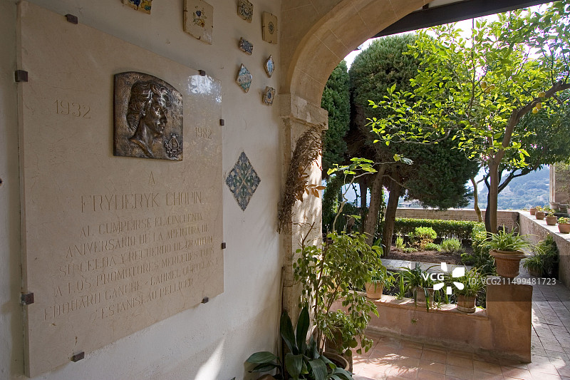马略卡岛瓦尔德莫萨卡尔特会修道院肖邦博物馆阳台花园图片素材