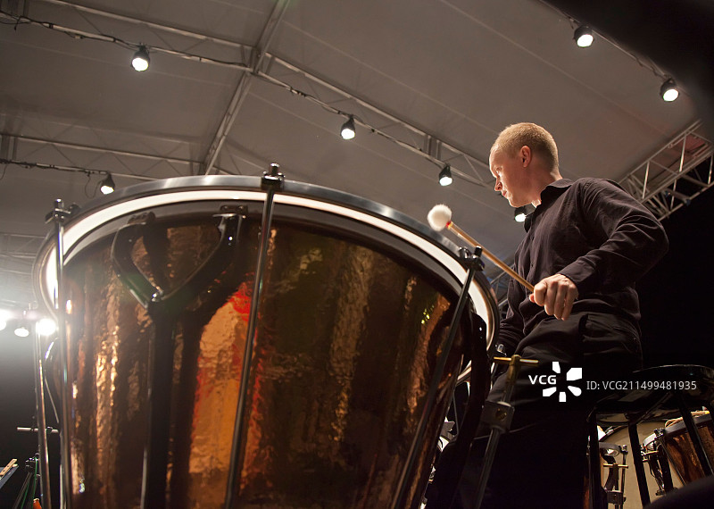 底特律交响乐团的定音鼓演奏家图片素材