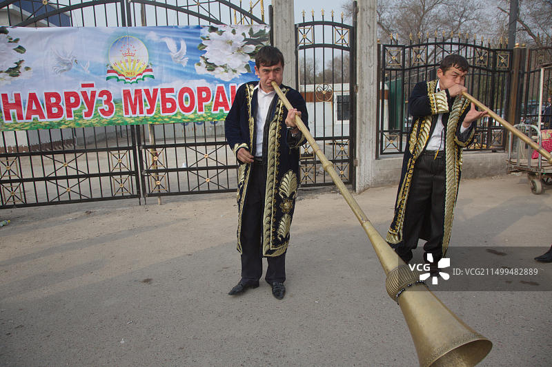 塔吉克斯坦苦盏市诺鲁孜节庆祝活动图片素材