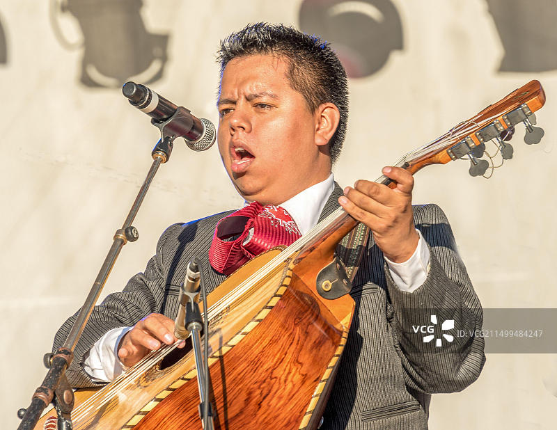 加拿大多伦多央-登打士广场的墨西哥节日图片素材